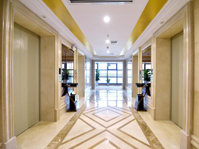 Vienna International Hotel Changsha Ziwei Road Exterior photo